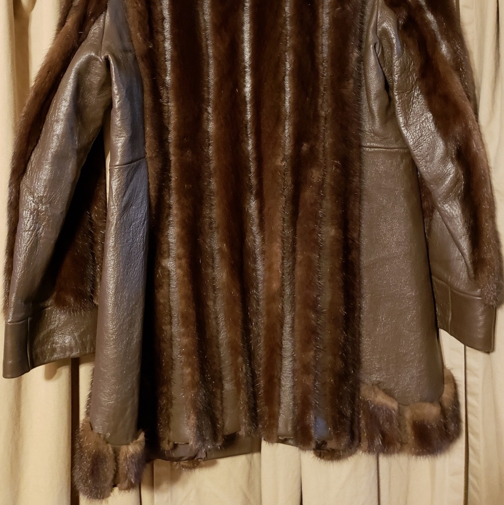 Brown leather and mink jacket. - Picture 4 of 5